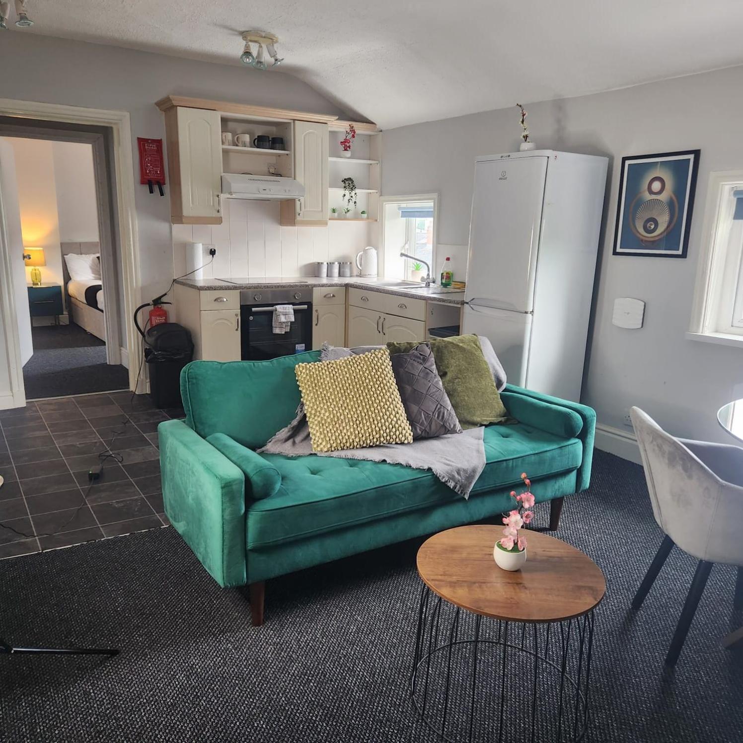 Cottage Style 2 Bedroom Apt In City, Near Utilita Arena & Free Parking برمنغهام المظهر الخارجي الصورة
