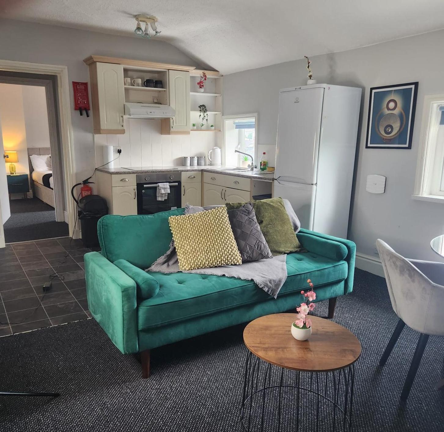 Cottage Style 2 Bedroom Apt In City, Near Utilita Arena & Free Parking برمنغهام المظهر الخارجي الصورة